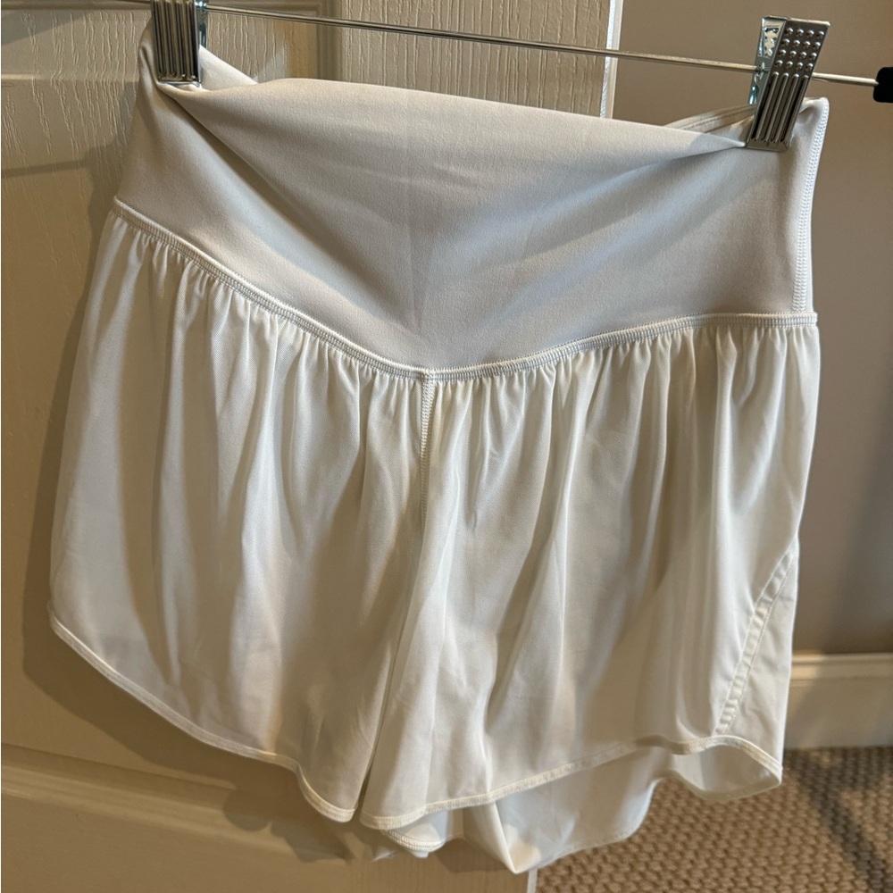 Lululemon Nulu and mesh high rise yoga short 3.5